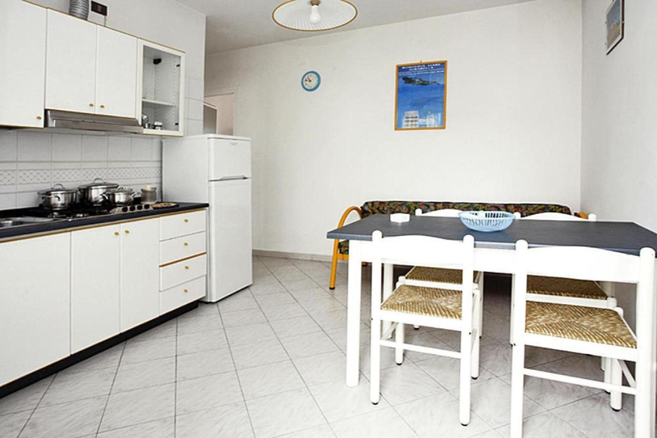 Apartment In Rosolina Mare With A Shared Pool Exterior foto